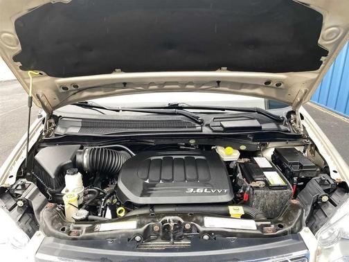 2012 Chrysler Town & Country Touring-L