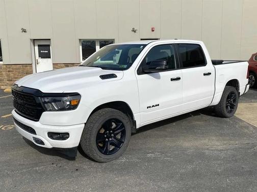 Bright White Clearcoat 2023 RAM 1500 Big Horn/Lone Star