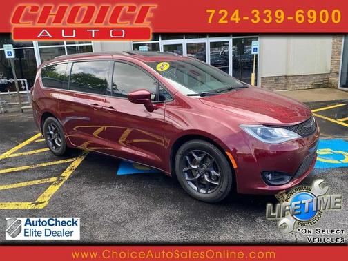 Velvet Red Pearlcoat 2019 Chrysler Pacifica Touring-L Plus