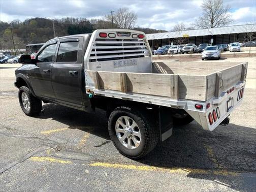 2017 RAM 2500 Tradesman Crew Cab SWB 4WD