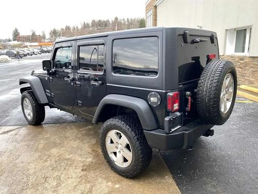 Black Clearcoat 2015 Jeep Wrangler Unlimited Sport