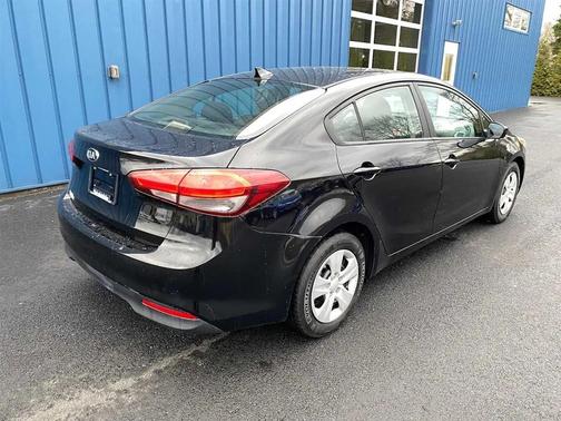 Aurora Black 2018 Kia Forte LX