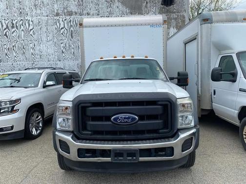 White 2013 Ford F-450 Regular Cab DRW 2WD