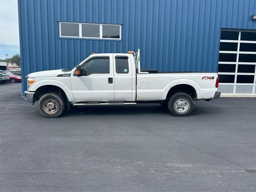 2016 Ford F-250 XL SuperCab 4WD