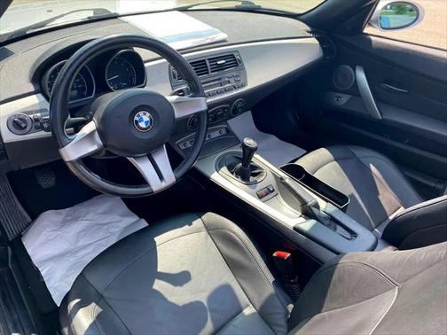 2003 BMW Z4 2.5i Roadster