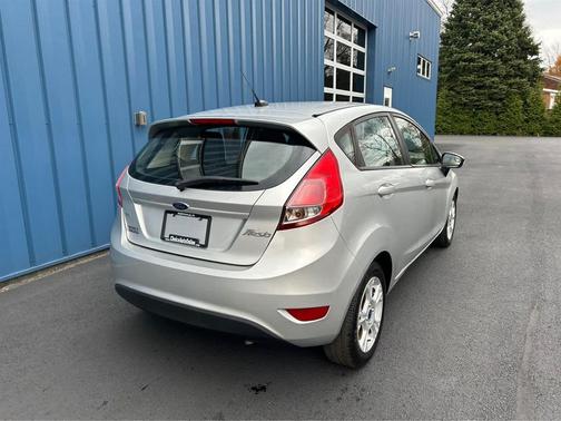 2014 Ford Fiesta SE Hatchback