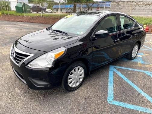 2017 Nissan Versa 1.6 S+