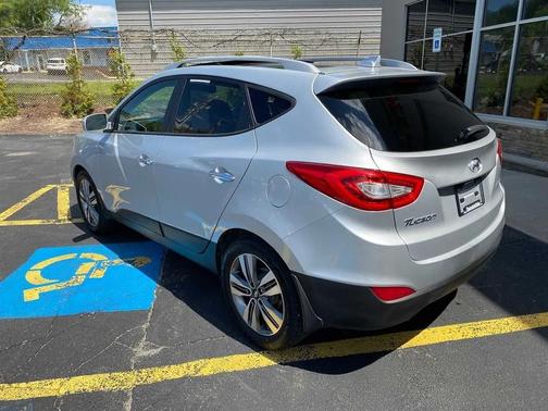 Diamond Silver Metallic 2015 Hyundai TUCSON Limited