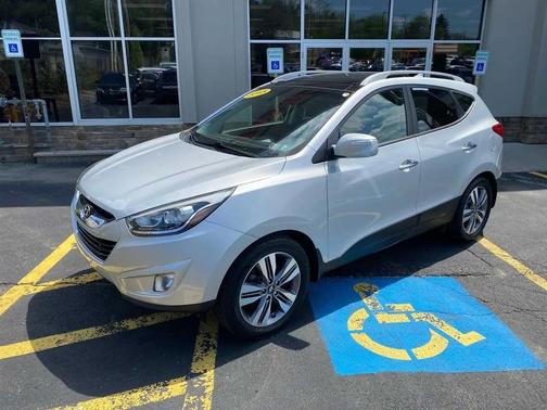 Diamond Silver Metallic 2015 Hyundai TUCSON Limited