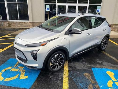 Silver Flare Metallic 2022 Chevrolet Bolt EUV Premier