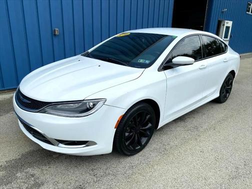 2016 Chrysler 200 S