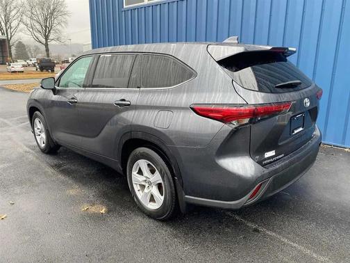 2020 Toyota Highlander LE