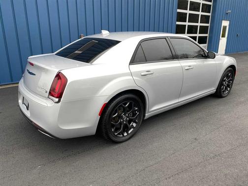 2020 Chrysler 300 S