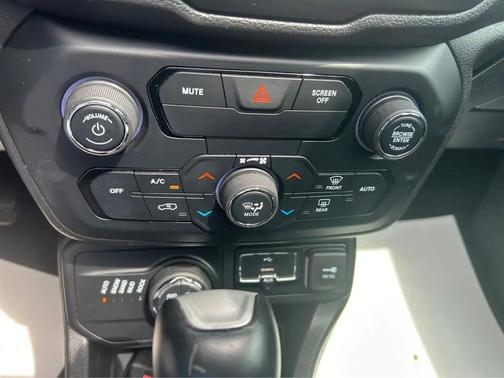 2018 Jeep Renegade Trailhawk