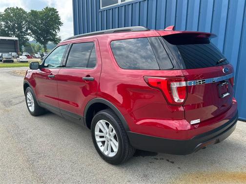 2016 Ford Explorer Base
