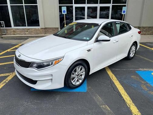 Snow White Pearl 2016 Kia Optima LX