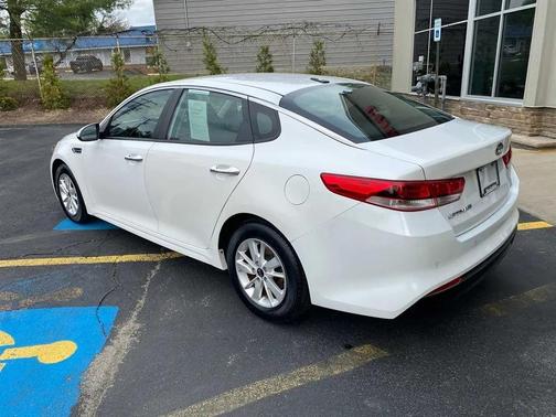 Snow White Pearl 2016 Kia Optima LX