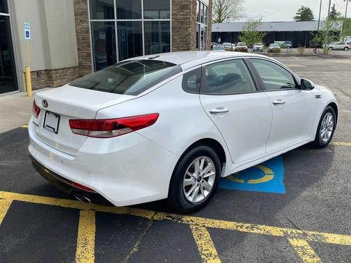 Snow White Pearl 2016 Kia Optima LX