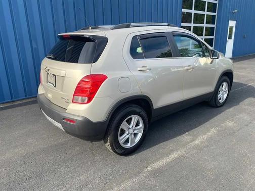 Champagne Silver Metallic 2016 Chevrolet Trax LT