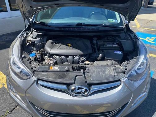 Titanium Gray Metallic 2014 Hyundai ELANTRA Limited