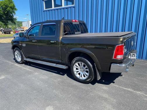 Black Gold Pearlcoat 2014 RAM 1500 Longhorn