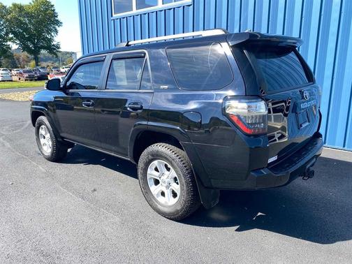 2023 Toyota 4Runner SR5