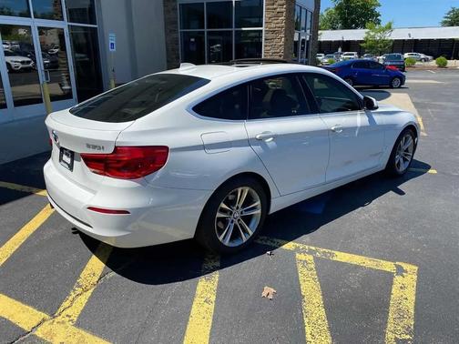 Alpine White 2018 BMW 330 Gran Turismo i xDrive