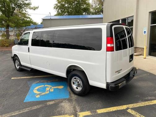 Summit White 2025 Chevrolet Express 3500 LT 3500 Extended