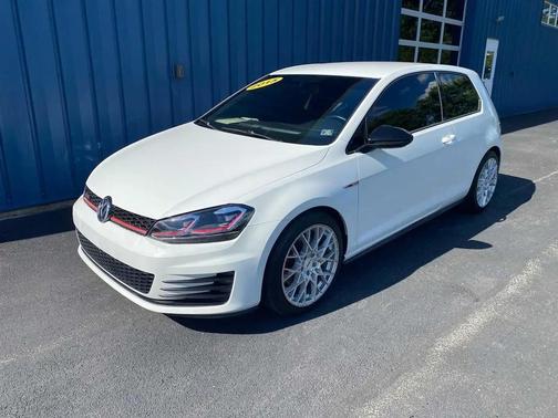 Pure White 2015 Volkswagen Golf GTI S 6M 2-Door