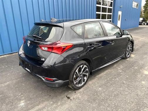 2016 Scion iM 5dr HB CVT (Natl)