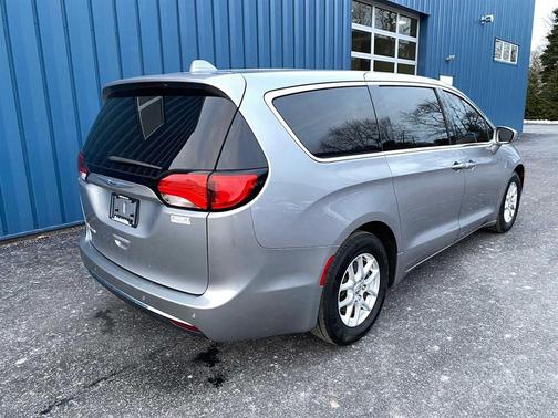 2020 Chrysler Pacifica Touring