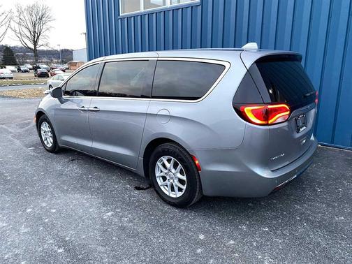 2020 Chrysler Pacifica Touring