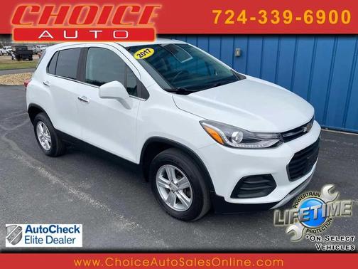Summit White 2017 Chevrolet Trax LT