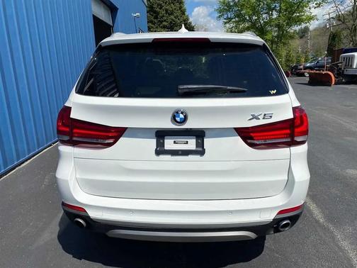 Alpine White 2017 BMW X5 xDrive35i