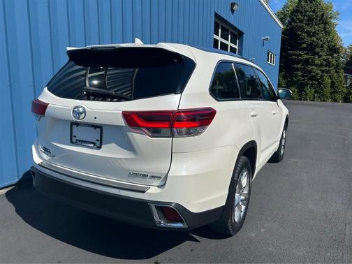 2017 Toyota Highlander Limited