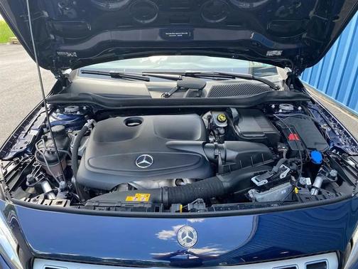 Lunar Blue Metallic 2019 Mercedes-Benz GLA 250 4MATIC