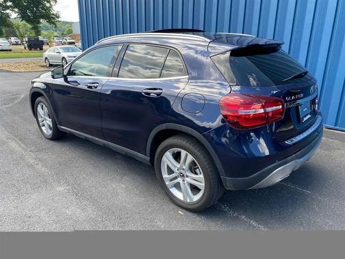 Lunar Blue Metallic 2019 Mercedes-Benz GLA 250 4MATIC