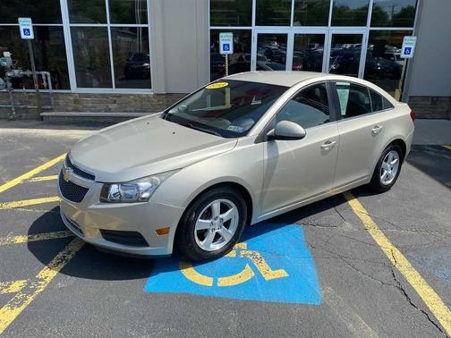 Champagne Silver Metallic 2013 Chevrolet Cruze 1LT