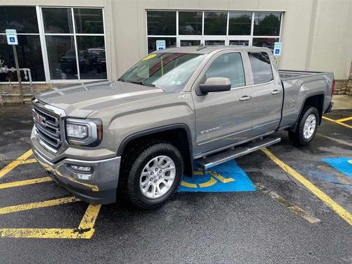 Pepperdust Metallic 2017 GMC Sierra 1500 SLE