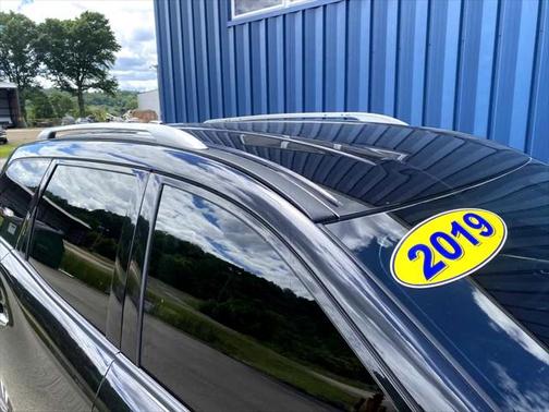 Magnetic Black Pearl 2019 Nissan Pathfinder SL 4WD