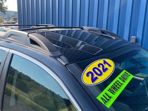 Crystal Black Silica 2021 Subaru Outback Limited XT