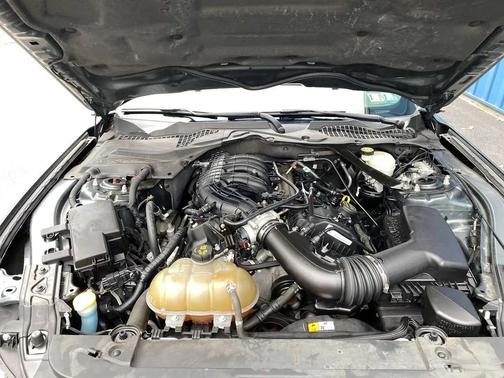 2015 Ford Mustang V6