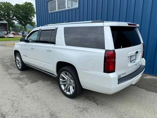 Iridescent Pearl Tricoat 2020 Chevrolet Suburban Premier