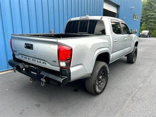 2019 Toyota Tacoma SR