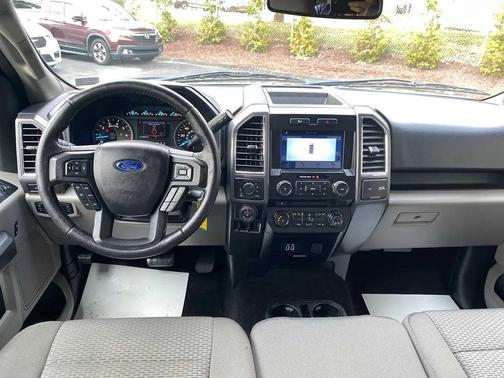 Blue Jeans Metallic 2016 Ford F-150 XLT
