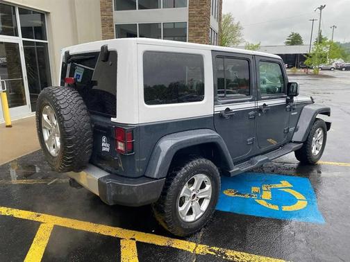 Rhino Clearcoat 2017 Jeep Wrangler Unlimited Sahara