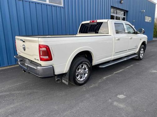 Pearl White 2020 RAM 2500 Laramie Crew Cab LWB 4WD