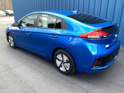 2018 Hyundai IONIQ Hybrid Blue