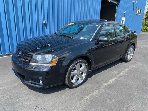 Black 2013 Dodge Avenger SXT