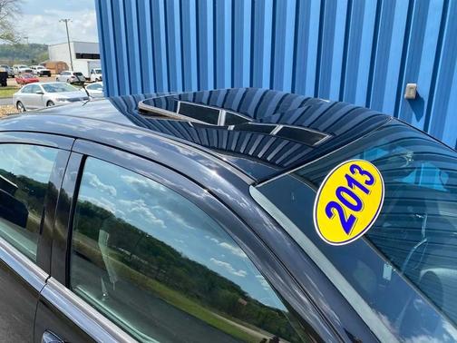 Black 2013 Dodge Avenger SXT